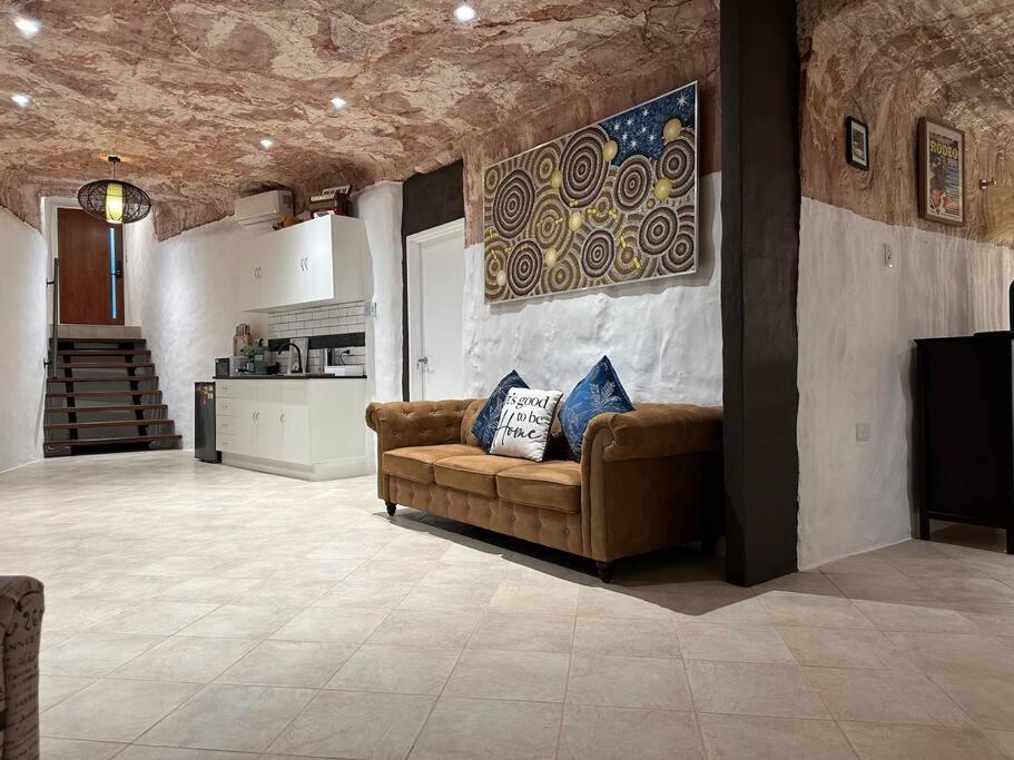 Cozy Cave Coober Pedyアパートメント エクステリア 写真